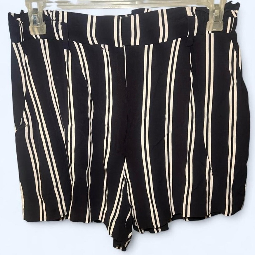 H&M navy blue & white striped shorts